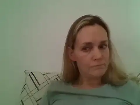 Annylove1 online show from January 2025 05:10:01 PM