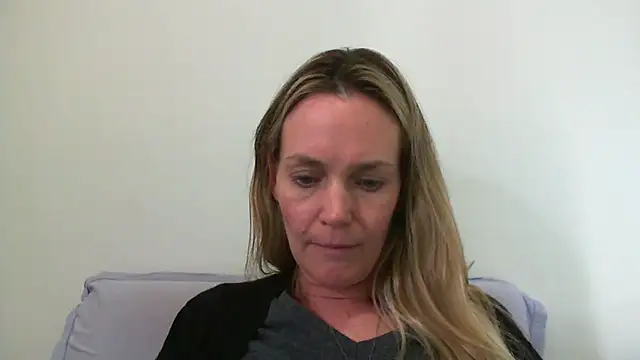 Annylove1 online show from January 2025 06:07:01 PM
