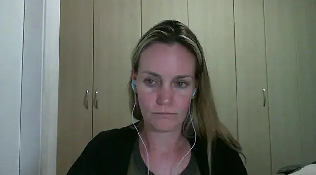 Annylove1 online show from January 2025 08:46:02 PM