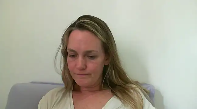 Annylove1 online show from January 2025 07:05:01 PM