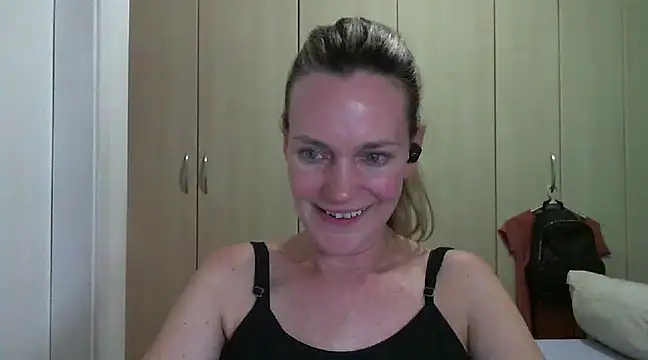 Annylove1 online show from January 2025 09:15:01 PM