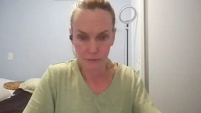 Snapshot of Annylove1 chatting on June 2026 12:13:01 AM Annylove1 online show from June 2026 12:13:01 AM
