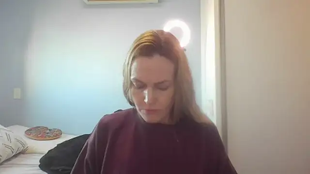 Snapshot of Annylove1 chatting on June 2026 10:52:01 AM Annylove1 online show from June 2026 10:52:01 AM