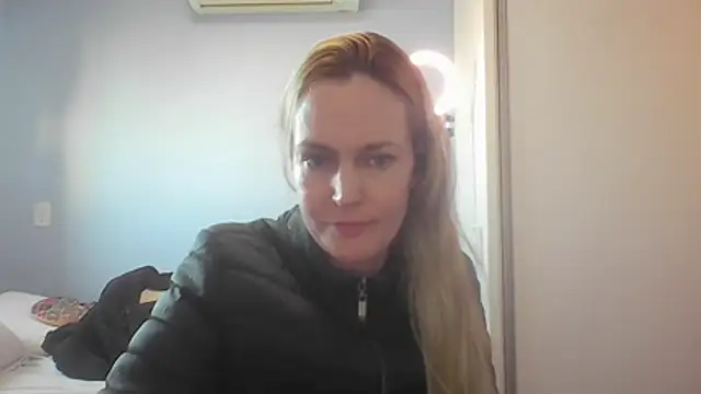 Snapshot of Annylove1 chatting on July 2026 10:50:01 AM Annylove1 online show from July 2026 10:50:01 AM