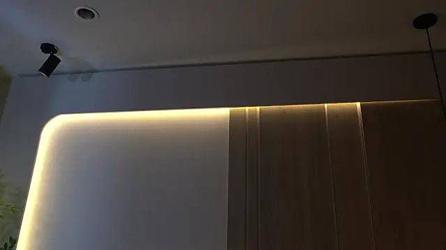 KalaBeckett  online show from April 2026 10:53:01 AM