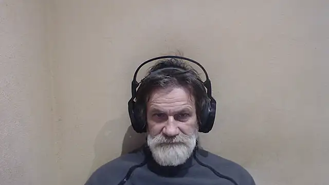 Snapshot of AlexNudo chatting on January 2025 08:54:01 AM AlexNudo online show from January 2025 08:54:01 AM