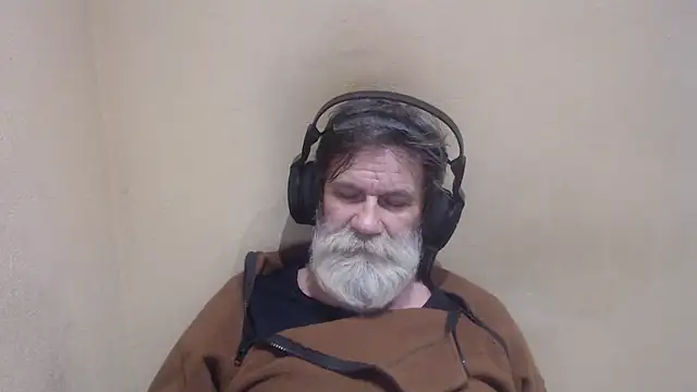 Snapshot of AlexNudo chatting on February 2025 09:10:02 AM AlexNudo online show from February 2025 09:10:02 AM