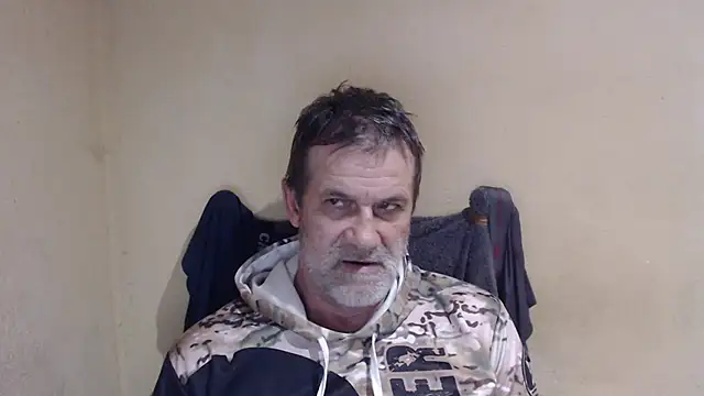 Snapshot of AlexNudo chatting on September 2025 07:25:01 PM AlexNudo online show from September 2025 07:25:01 PM