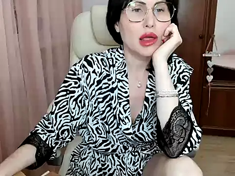 Alyona Alex online show from May 2026 04:48:02 PM