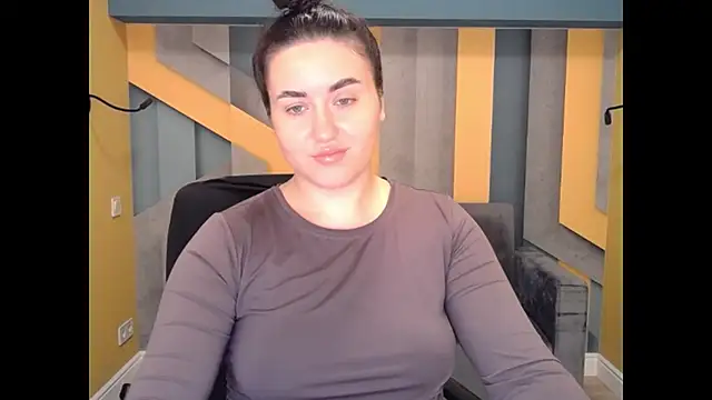 Snapshot of Roxie_Bradley chatting on December 2024 07:38:01 AM Roxie Bradley online show from December 2024 07:38:01 AM