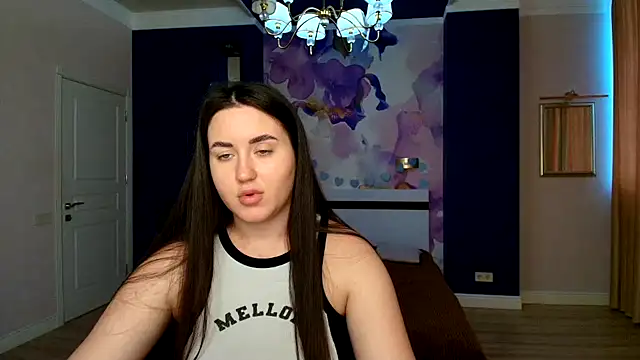 Snapshot of Roxie_Bradley chatting on January 2025 07:00:01 AM Roxie Bradley online show from January 2025 07:00:01 AM