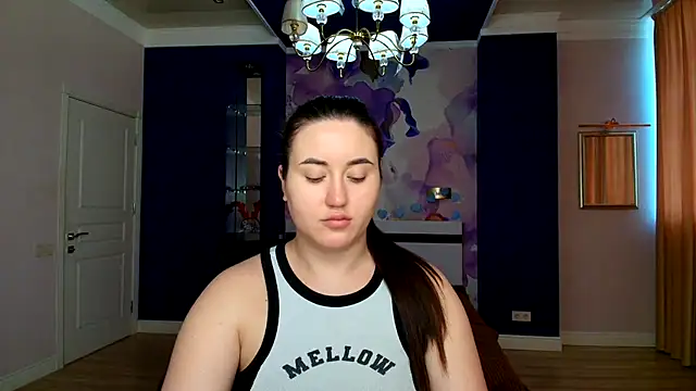 Snapshot of Roxie_Bradley chatting on February 2025 06:57:01 AM Roxie Bradley online show from February 2025 06:57:01 AM
