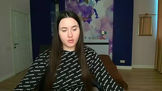 Snapshot of Roxie_Bradley chatting on February 2025 06:51:02 AM Roxie Bradley online show from February 2025 06:51:02 AM