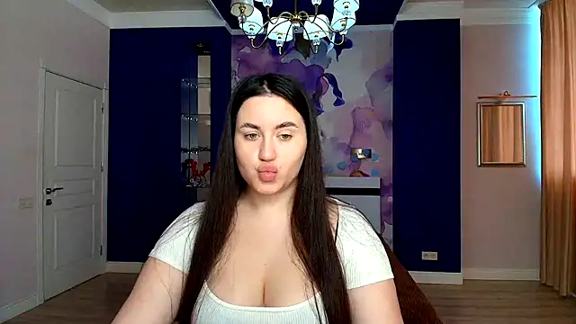 Snapshot of Roxie_Bradley chatting on March 2025 06:47:02 AM Roxie Bradley online show from March 2025 06:47:02 AM