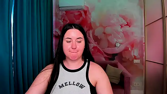 Snapshot of Roxie_Bradley chatting on March 2025 10:04:01 AM Roxie Bradley online show from March 2025 10:04:01 AM