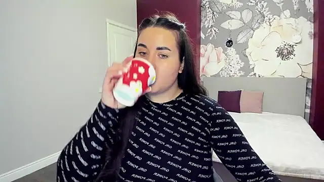 Roxie Bradley online show from October 2025 05:41:01 AM