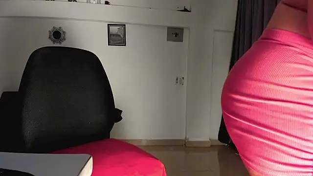 Sinthia Collins online show from March 2026 02:15:02 AM