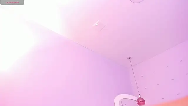 Snapshot of haileystone chatting on February 2025 12:00:02 PM haileystone online show from February 2025 12:00:02 PM