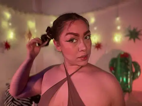 Im sophiie online show from December 2024 05:20:02 AM