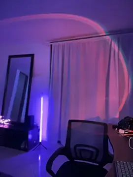 Im sophiie online show from October 2025 06:45:01 AM