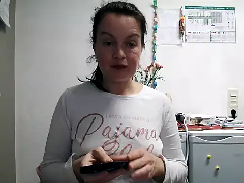 Snapshot of LoveNBloom chatting on January 2025 09:47:02 PM LoveNBloom online show from January 2025 09:47:02 PM