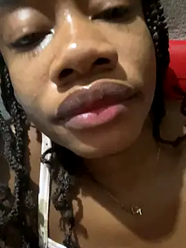  yisela  online show from October 2025 12:49:02 AM