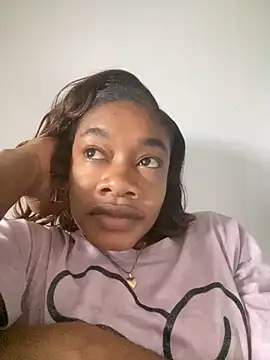  yisela  online show from December 2025 09:44:01 PM