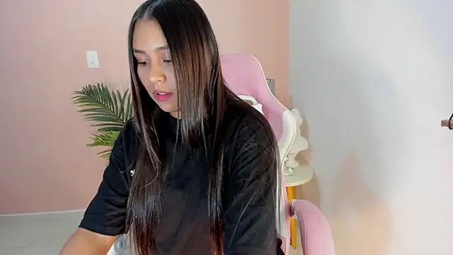 Snapshot of Ciara8 chatting on October 2025 02:20:01 AM Ciara8 online show from October 2025 02:20:01 AM