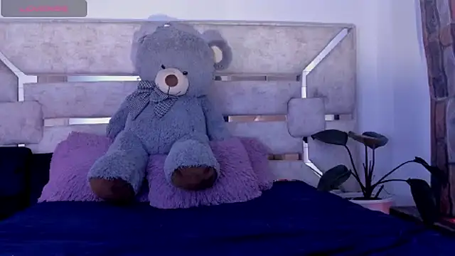 Snapshot of patrik-121 chatting on September 2025 12:11:02 AM patrik-121 online show from September 2025 12:11:02 AM