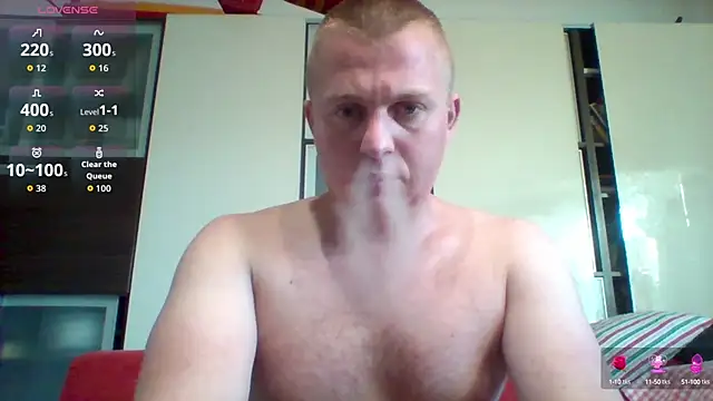 Snapshot of Matttthees chatting on September 2025 06:18:01 AM Matttthees online show from September 2025 06:18:01 AM