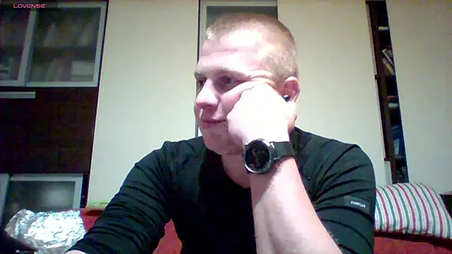 Snapshot of Matttthees chatting on October 2025 03:02:02 AM Matttthees online show from October 2025 03:02:02 AM