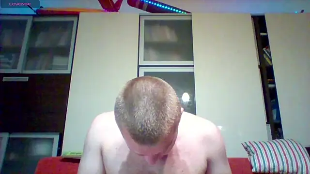 Snapshot of Matttthees chatting on October 2025 08:05:02 PM Matttthees online show from October 2025 08:05:02 PM