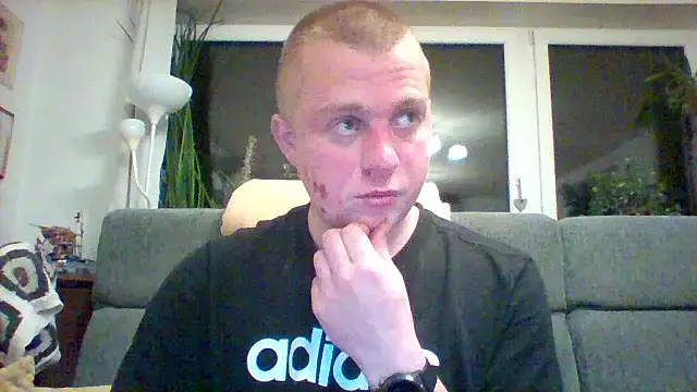 Snapshot of Matttthees chatting on November 2025 09:47:01 PM Matttthees online show from November 2025 09:47:01 PM