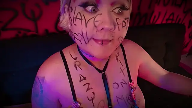 Laura takint online show from February 2025 10:14:02 PM