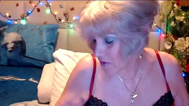 HappyWomanOn online show from March 2026 11:23:01 AM