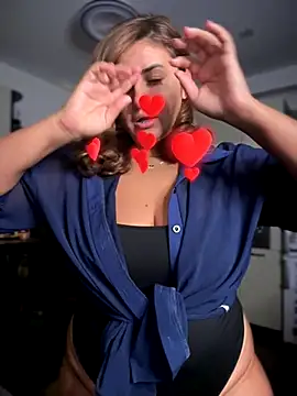 Snapshot of AnneKane chatting on October 2025 03:45:01 AM AnneKane online show from October 2025 03:45:01 AM