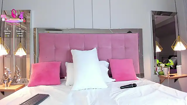 Ahincale online show from October 2025 07:33:02 PM