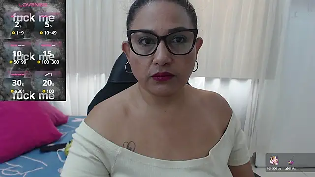 Snapshot of Katha_Marck chatting on January 2025 08:00:01 PM Katha Marck online show from January 2025 08:00:01 PM