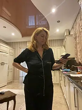 Amazoniiaa online show from January 2025 07:39:02 AM