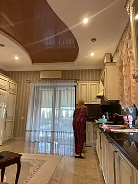 Amazoniiaa online show from February 2025 06:37:01 AM