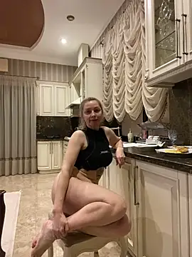 Amazoniiaa online show from March 2025 06:34:01 PM