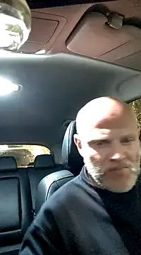 Snapshot of davigochi77bcn chatting on December 2024 06:49:02 PM davigochi77bcn online show from December 2024 06:49:02 PM