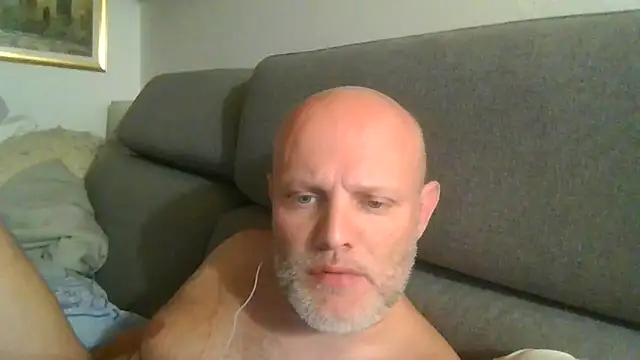 Snapshot of davigochi77bcn chatting on February 2026 10:39:01 PM davigochi77bcn online show from February 2026 10:39:01 PM