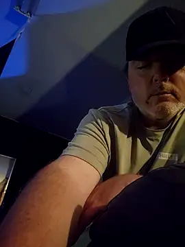 Hotredheadandtoungelasher online show from November 2025 06:14:01 AM