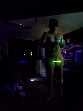 Hotredheadandtoungelasher online show from November 2025 11:42:02 AM