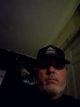 Hotredheadandtoungelasher online show from April 2026 07:12:01 PM