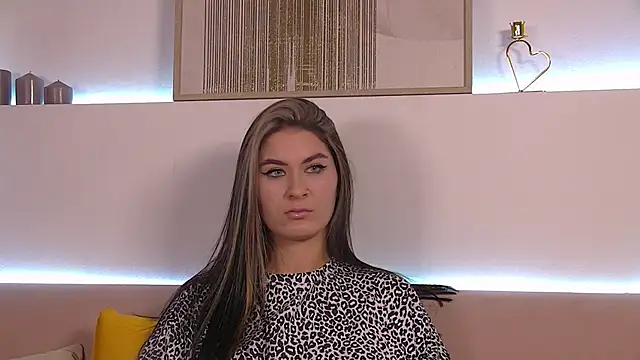 Snapshot of RachelSimpson chatting on January 2025 12:43:02 AM RachelSimpson online show from January 2025 12:43:02 AM