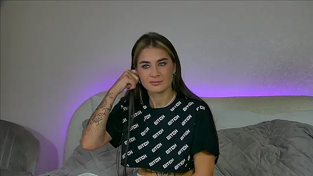 Snapshot of RachelSimpson chatting on September 2025 06:41:02 PM RachelSimpson online show from September 2025 06:41:02 PM