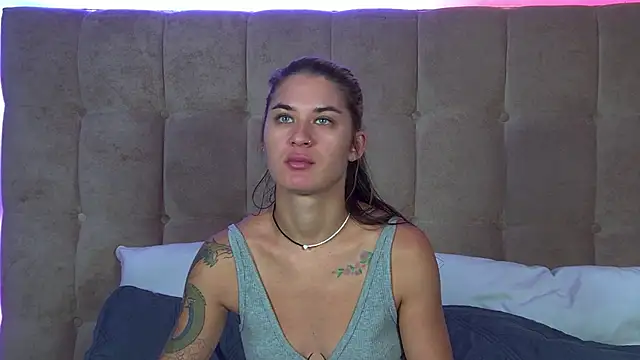 Snapshot of RachelSimpson chatting on September 2025 06:26:02 AM RachelSimpson online show from September 2025 06:26:02 AM