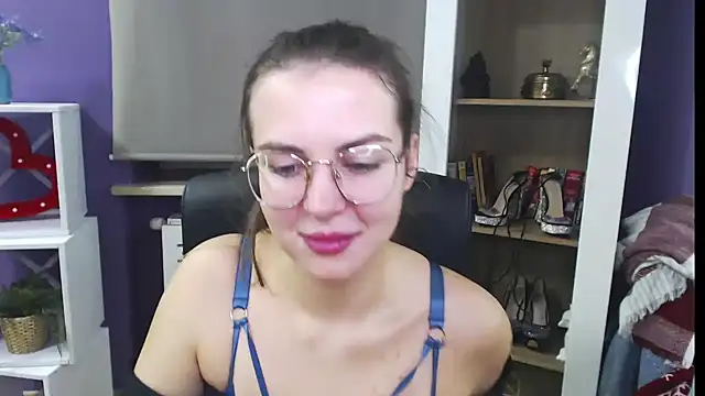 Snapshot of Zoey_Erotic chatting on December 2024 05:37:01 AM Zoey Erotic online show from December 2024 05:37:01 AM